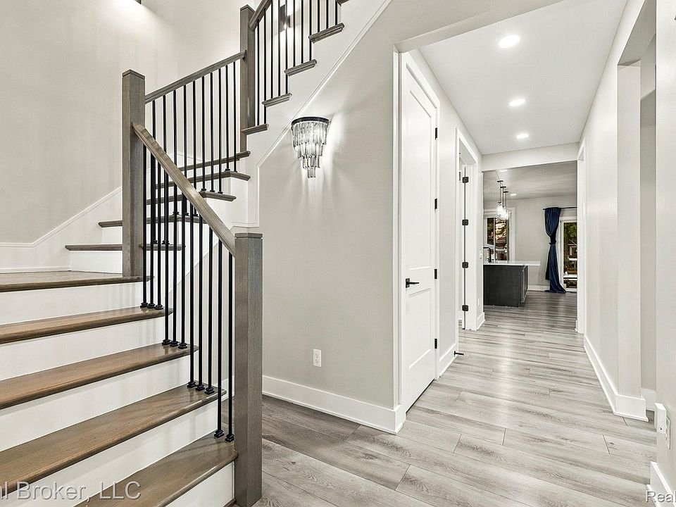 46059 Edgewater Dr, photo 5