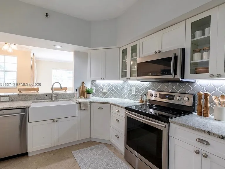 3255 NE 184th St #12215 — Photo 7