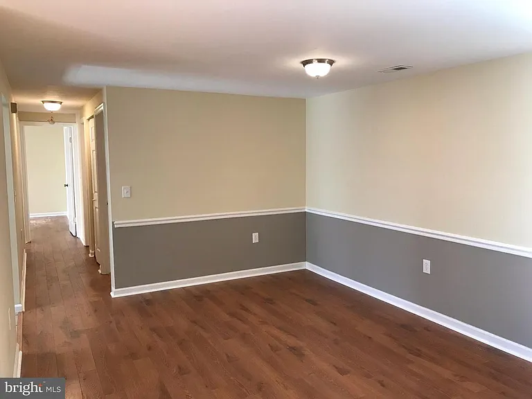 18120 Chalet Dr #11-203 — Photo 8