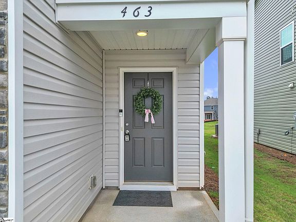 3rd image of 463 Seaborn Cir