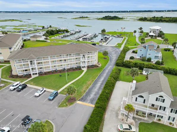 650 Cedar Point Boulevard #A 16, Cedar Point, NC 28584