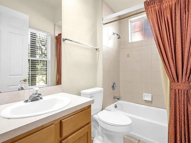 202 Camino Real Blvd #202 — Photo 10