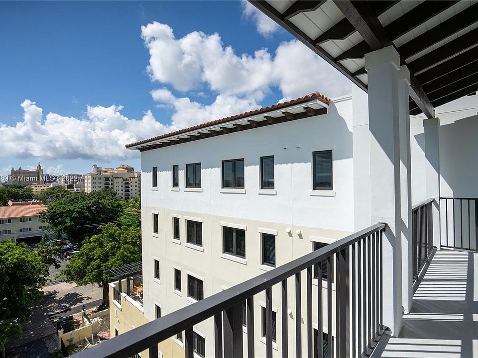 Building Photo 5