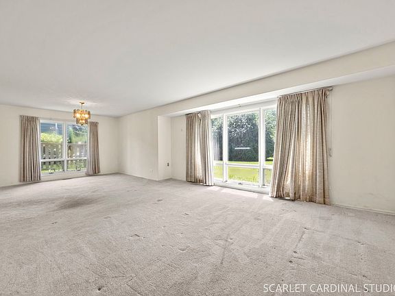 2nd image of 21W061 Kensington Rd