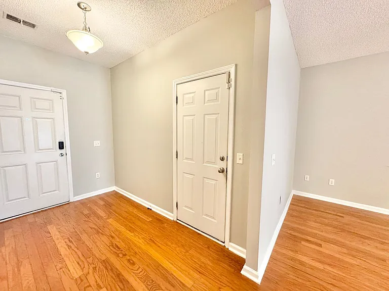 585 Canyon Oak Loop — Photo 2