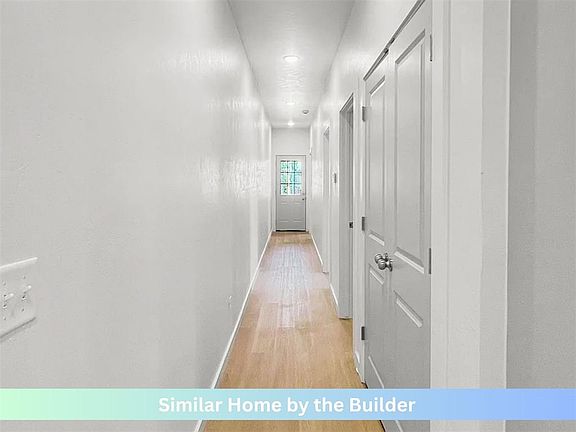 5th image of 1403 SW Bishop Rd