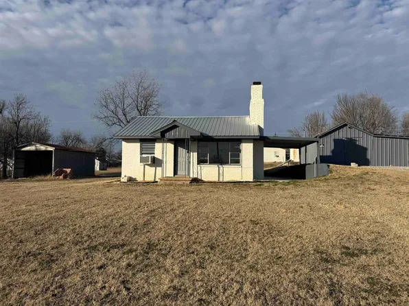 809 W Blakely St, Rush Springs, OK 73082