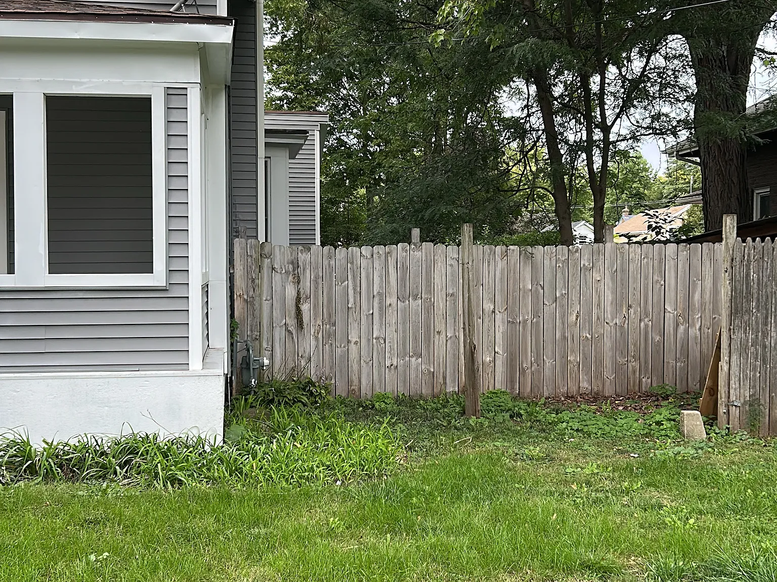 4 bed, 1.5 bath, 1550 sqft, $2,430 — Photo 4