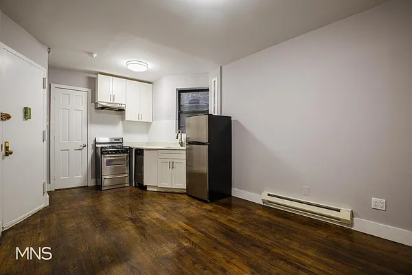 Rented by MNS Marketing | media 12