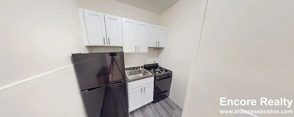 1 bed, 9999 sqft, $2,195 — Photo 2