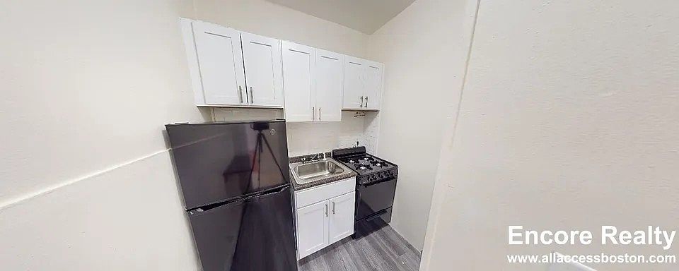1st image of 1635 Commonwealth Ave #30