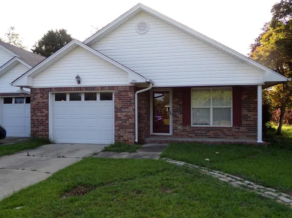 1991 Essex Dr, Sumter, SC 29154