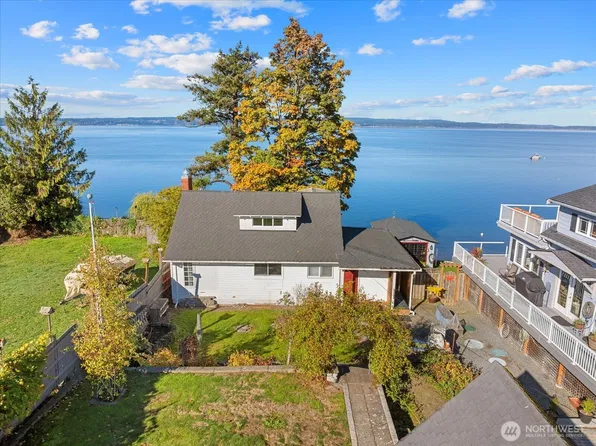 19008 Soundview Dr NW, Stanwood, WA 98292