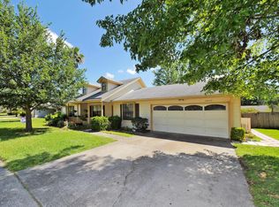 10445 Inverness Dr, Jacksonville, FL 32257