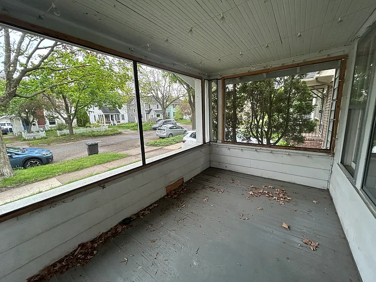 1430 White St — Photo 3