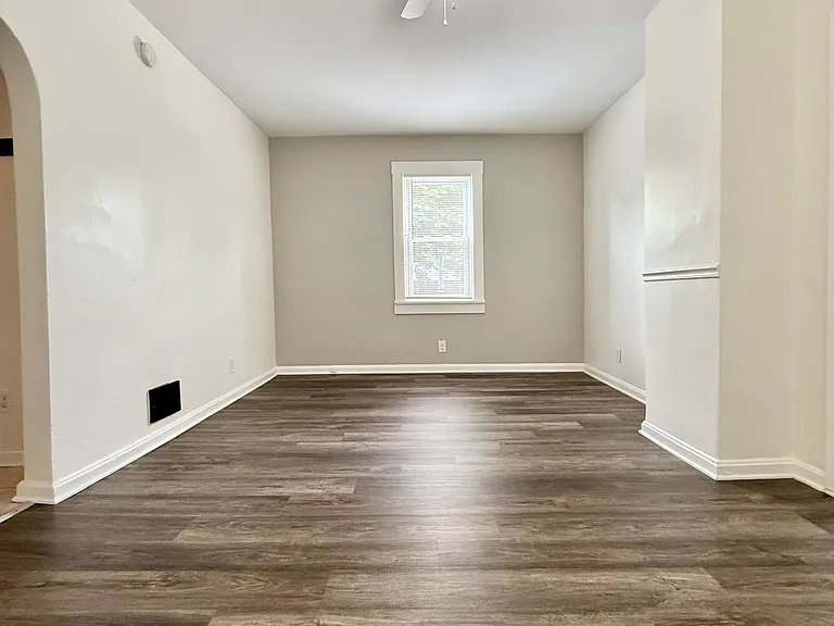 1872 W 44th St #2 — Photo 28
