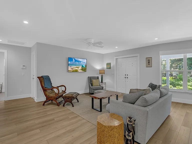3902 Sabal Palm Dr — Photo 9