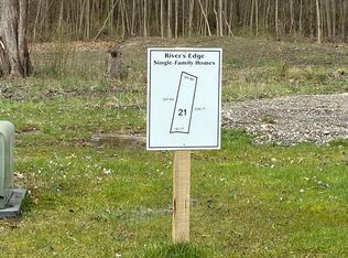 3392 Rivers Edge Dr, Saint Joseph, MI 49085