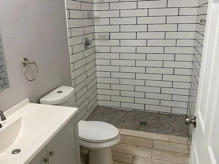 2812 N. 75th Street — Photo 18