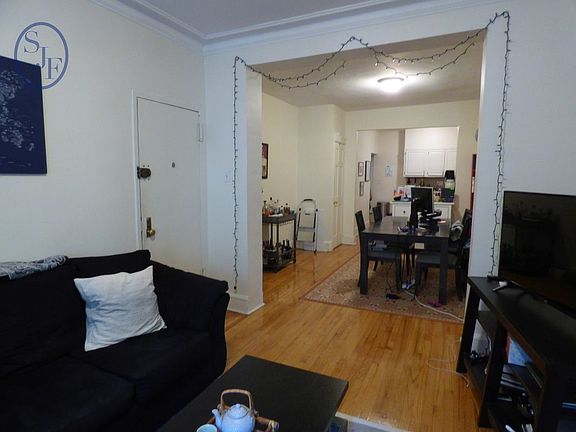 3rd image of 188 Saint Marks Ave APT 3