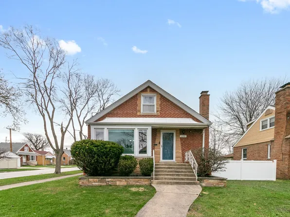 2233 S 14th Ave, Riverside, IL 60546