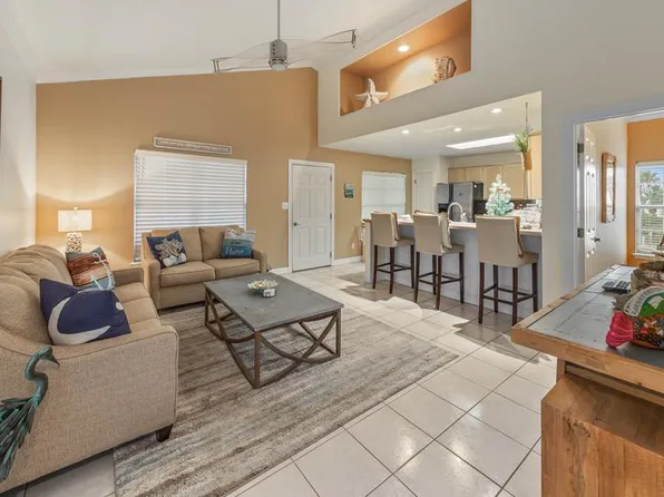 200 W Atol St #3, South Padre Island, TX 78597