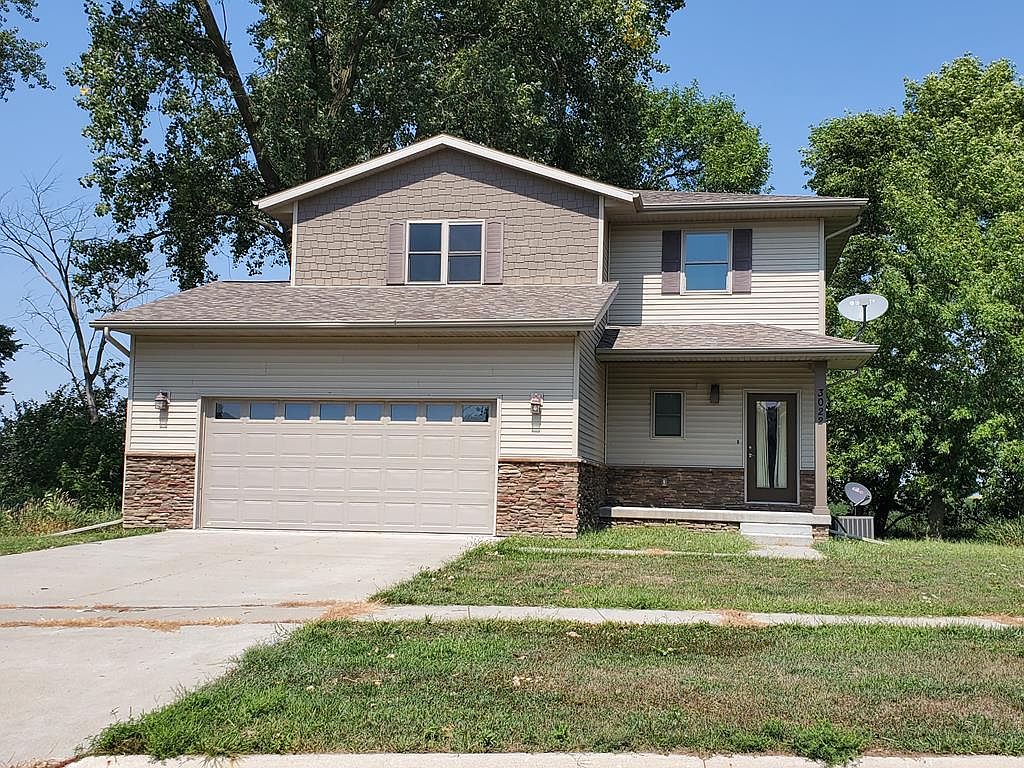 3022 Soldier Ridge Dr Fort Dodge Ia Mls Zillow