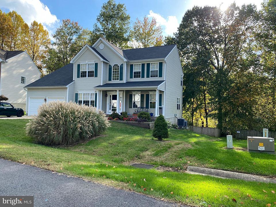 2nd image of 8128 Moffat Run