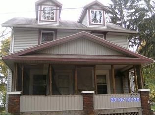 670 Arbutus St, Akron, OH 44307