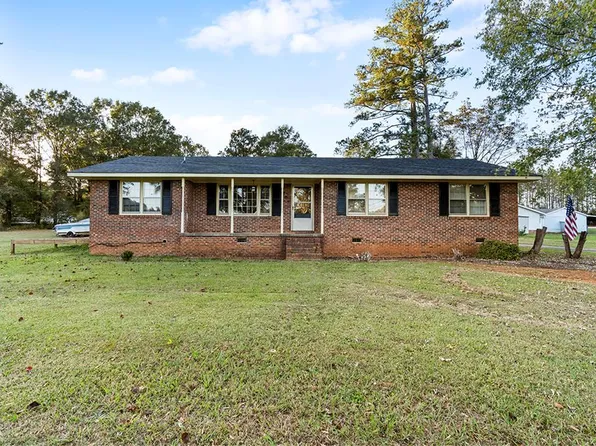 206 Marshall Cir, Greenwood, SC 29646