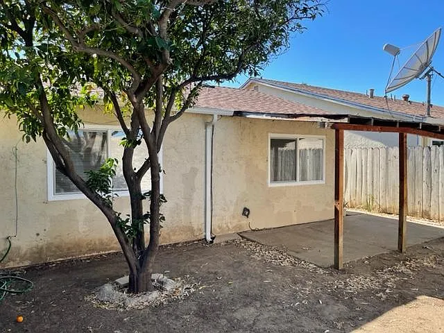 109 E Trident Dr — Photo 18