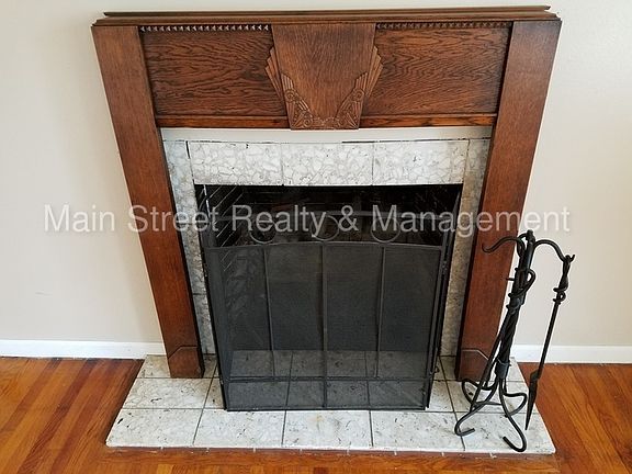 5th image of 2215 E 35th St