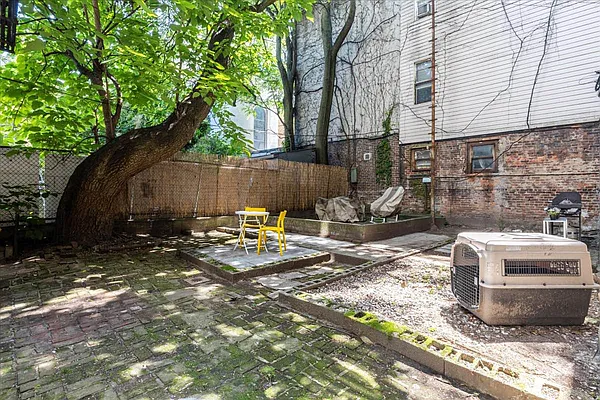 Rented by NMRE | media 10