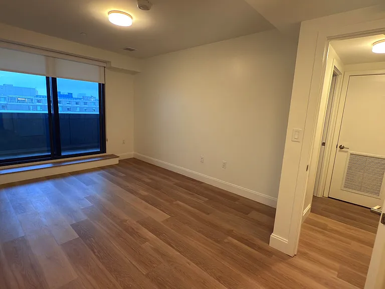 1077 Commonwealth Ave #516D — Photo 17