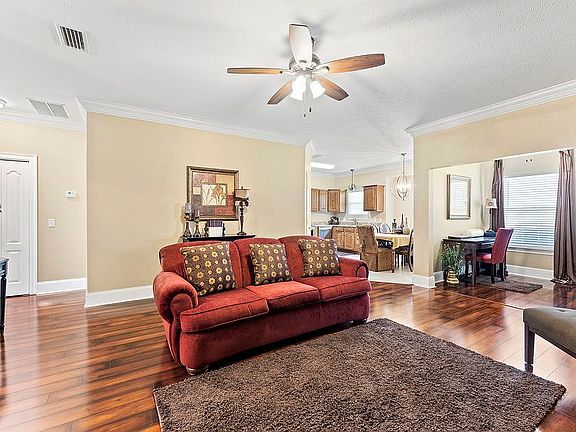 5th image of 5303 Seneca Ln