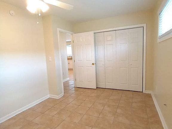 4th image of 9413-15 Stroelitz St