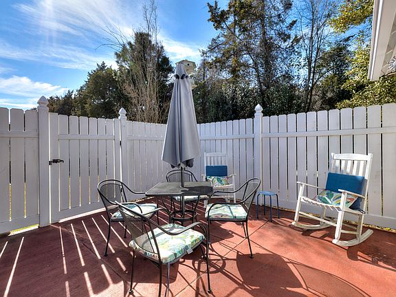 5th image of 23 Peter Collinson Rd