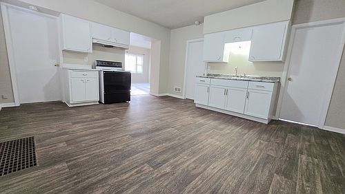 1st image of 3646A E Martin Ave