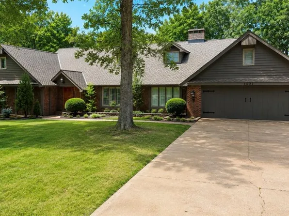 1301 Lurlyn Rd, Poplar Bluff, MO 63901