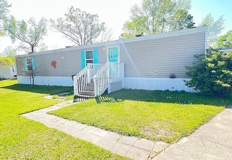 1st image of 499 Keystone Ln.