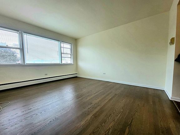 4th image of 7223 W Dickens Ave #2C