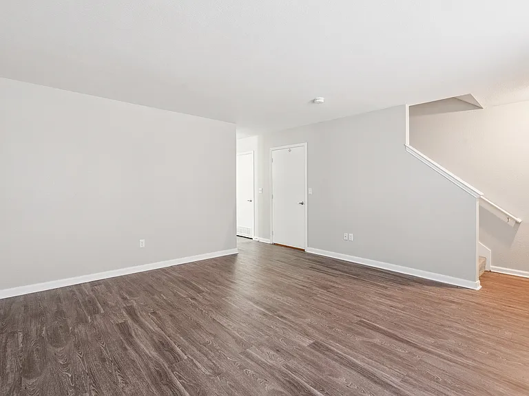 Maple Grove Villas — Photo 10