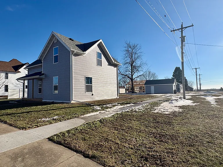 1212 Wilson St — Photo 16