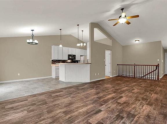 5th image of 2505 Andrea Crest Dr