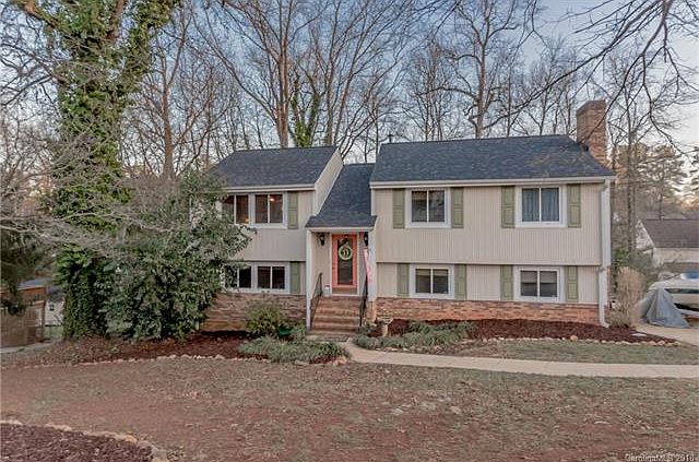 1st image of 2357 Amity Ave