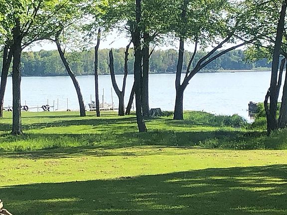 4th image of 2027 Cove Creek Dr