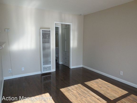 4th image of 3245 E Wilton St APT 2