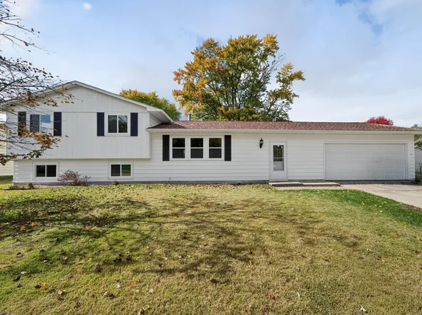 1403 Cantondale Ln, Mishawaka, IN 46544