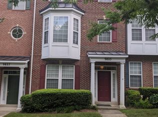 9825 Darcy Forest Dr, Silver Spring, MD 20910