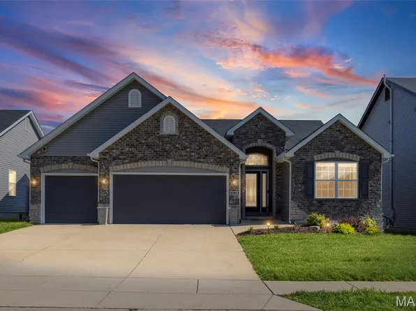 2727 Red Maple Dr, Barnhart, MO 63012